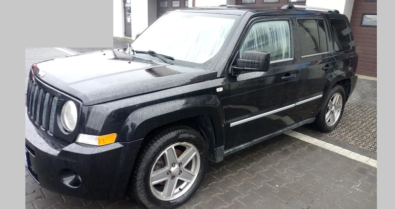 Jeep Patriot cena 29900 przebieg: 225396, rok produkcji 2007 z Staszów małe 46